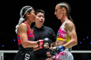Duangdawnoi vs Aline Seiberth at The Inner Circle 33 14