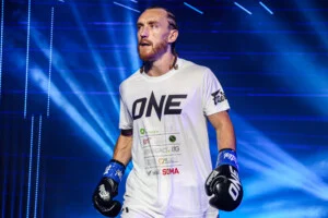 Dzhamil Osmanov vs Ben Woolliss at The Inner Circle 33