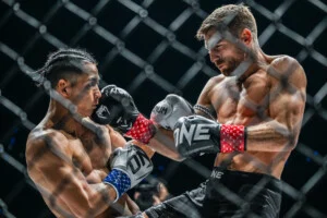 Jonathan Haggerty vs Hiroki Akimoto at ONE SAMURAI 4 20