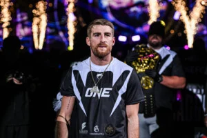 Jonathan Haggerty vs Hiroki Akimoto at ONE SAMURAI 4 20 1